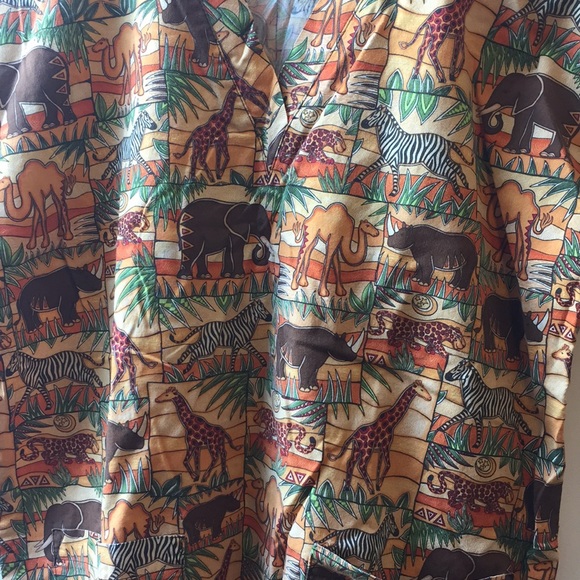 4 Short sleeve scrubs / Medical uniforms - Picture 3 of 13